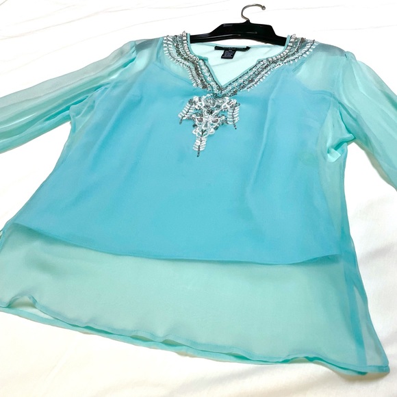 Embellished tunic & matching cami set. Color Aqua Sz PM - Picture 4 of 12